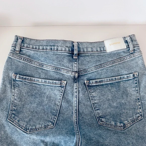 Express Straight Ankle Jeans – Distressed Light Wash Denim Size 8 - Picture 2 of 7